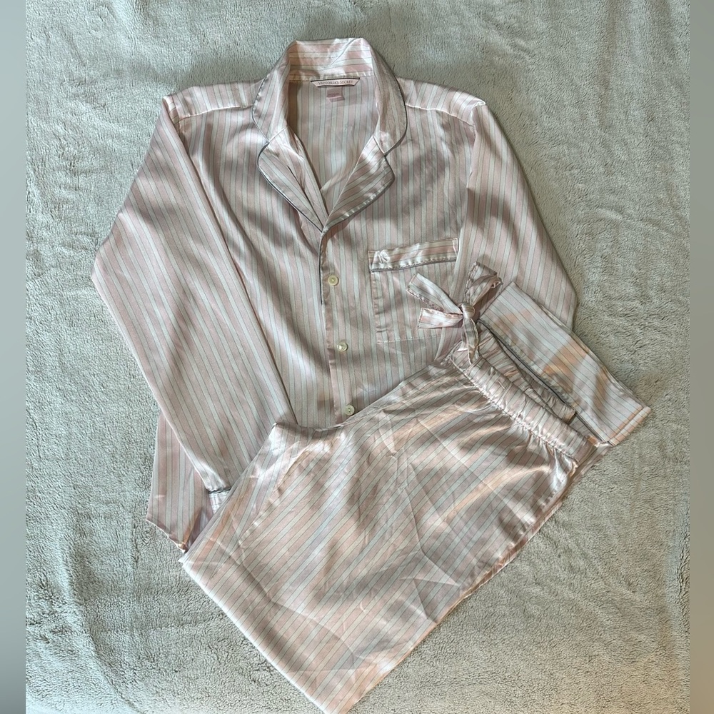 Victorias Secret Satin Pajamas Set - Pink